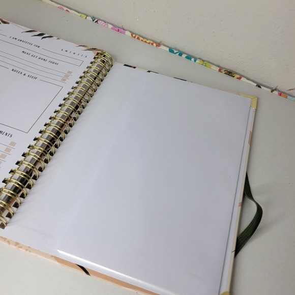 Zicoto NEW Abstract Leaves To Do Planner - Picture 3 of 6